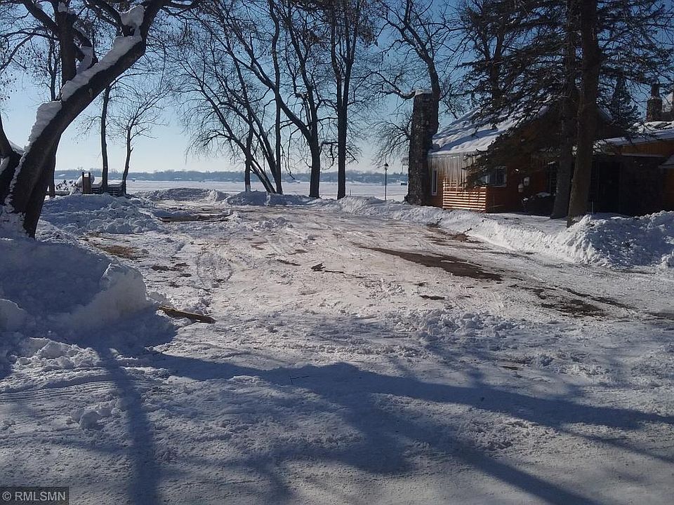 2nd image of 7775 N Shore Cir N