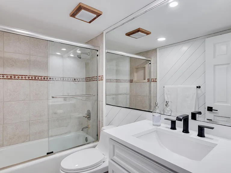 4005 Gulf Shore Blvd N #106 — Photo 12