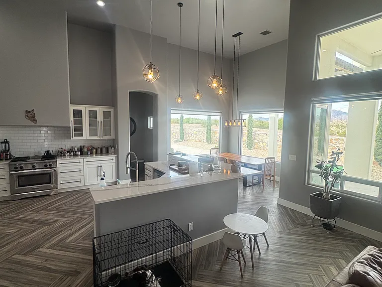 4402 La Cienaga Pl — Photo 5