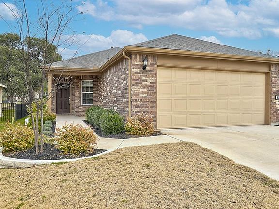 3rd image of 605 Chambers Creek Ct