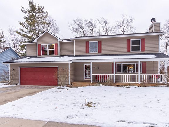 2nd image of 2525 Capeside Dr
