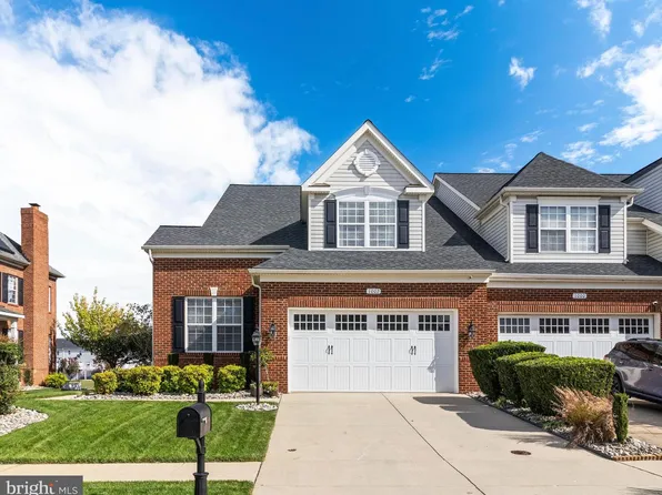 1002 Llano Dr, La Plata, MD 20646
