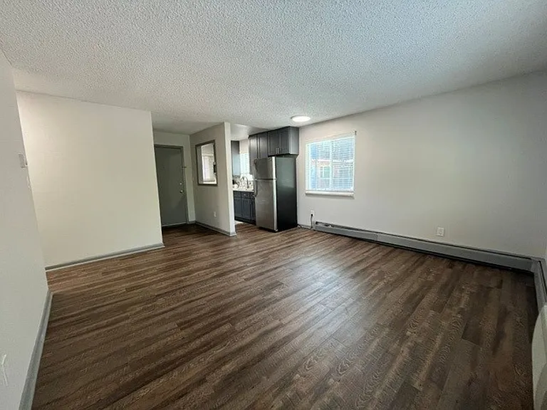 Windsong Apartments — Photo 33