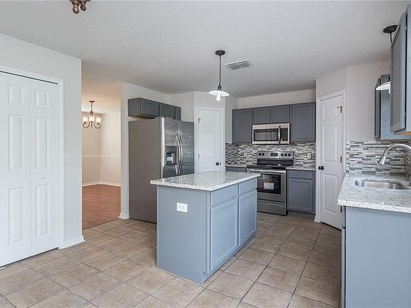 5th image of 2506 Derby Glen Dr
