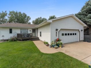 3881 Brant Grove Dr, Brant Lake, SD 57016