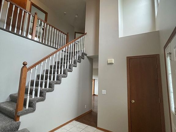 2nd image of 2709 Arrowhead Ln