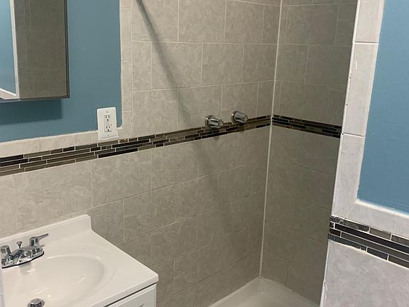 3rd image of 110 Williams Ave #3R