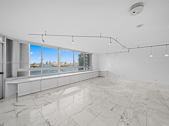 3rd image of 400 S Pointe Dr APT 1905