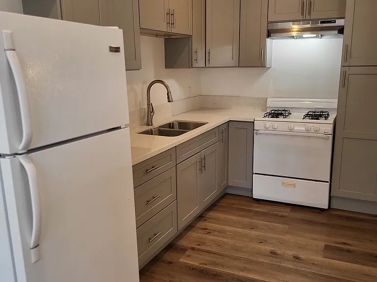 831 1/3 N Formosa Ave #831-1/3 — Photo 9