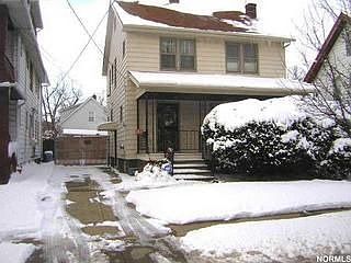 1st image of 15715 Grovewood Ave