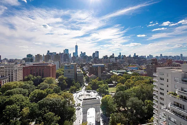 Sold by Sotheby's International Realty | media 2