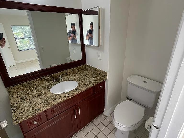 6844 Palmetto Cir S #201 — Photo 10