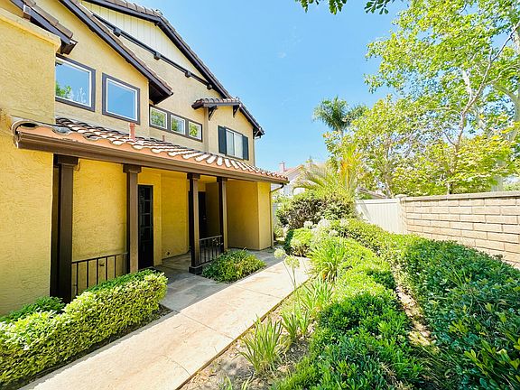3rd image of 455 Whispering Willow Dr
