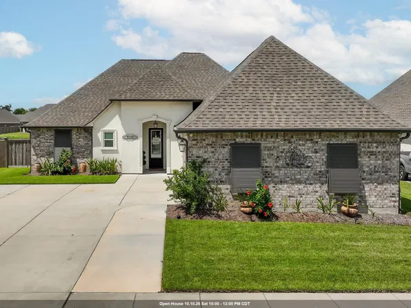 355 Madio Dr, Houma, LA 70364