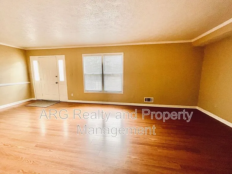 2142 Fairway Ct SE #A — Photo 10