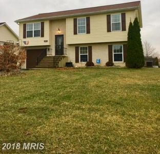 3819 Mountain Shadow Cir, Fayetteville, PA, 17222