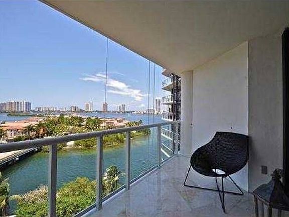 4th image of 4000 Island Blvd #804