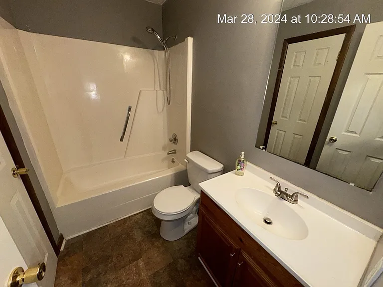 6468 Kelmscot Ct — Photo 16