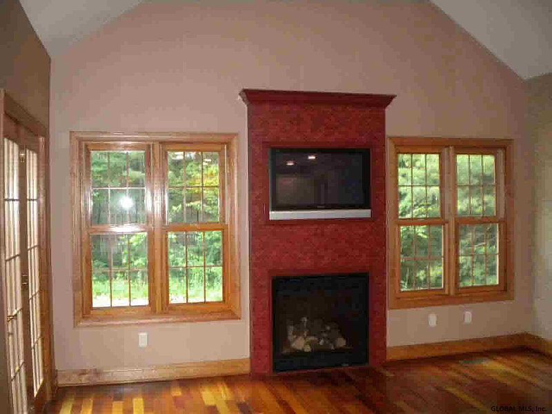 4th image of 138 Equinox Drive