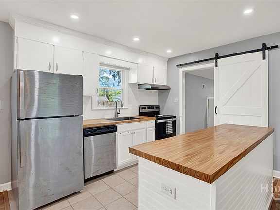 4th image of 2356 E 42nd Street