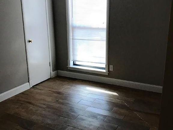 5th image of 1719 Brown Cv