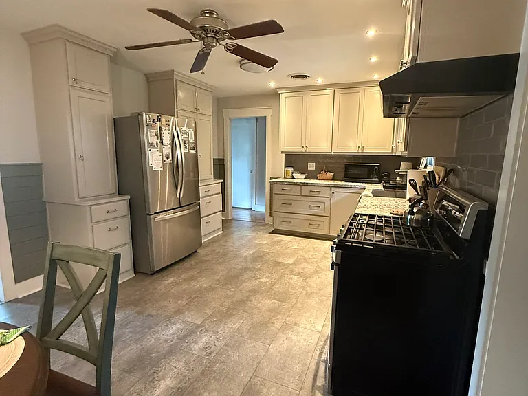 701 S Coulter Dr — Photo 9