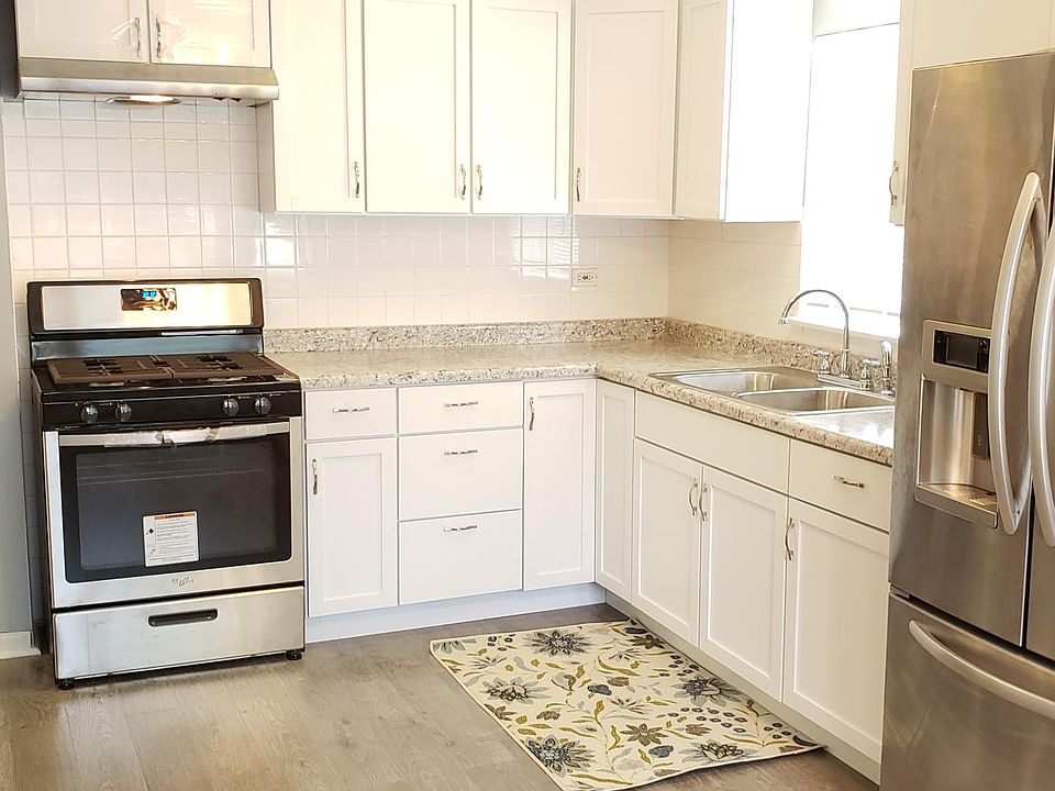 1st image of 5558 W Wilson Ave