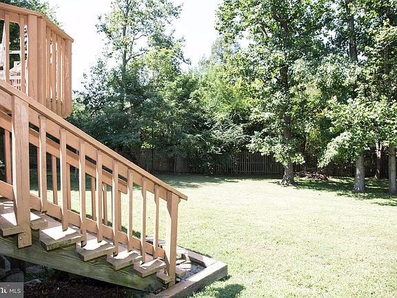 5th image of 503 Linden Ln