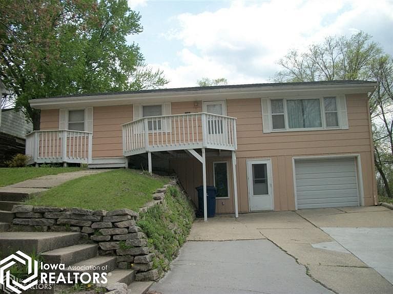 1st image of 1009 Buena Vista Dr