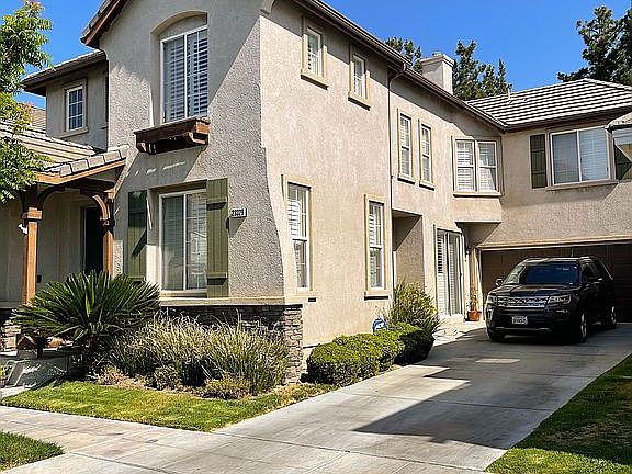 2nd image of 23329 Beachcomber Ln