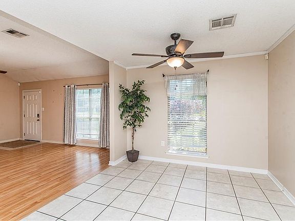 5th image of 61334 Markham Dr