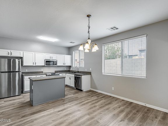 3rd image of 17602 W MANDALAY Lane