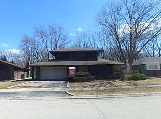17255 Kimbark Ave, South Holland, IL 60473