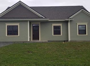 212 Adams St, Lunenburg, NS B0J2C0