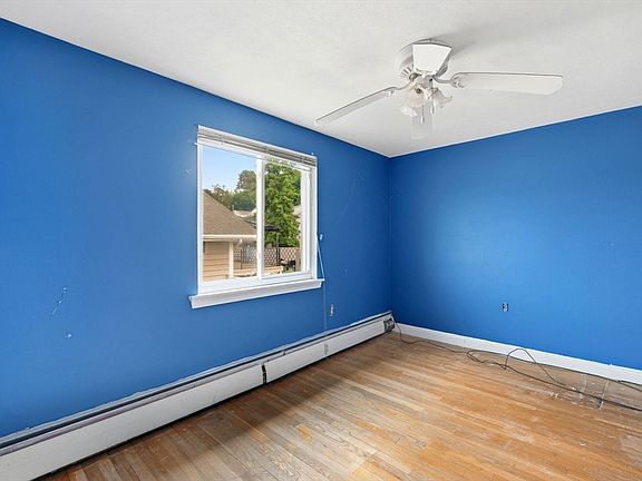 4th image of 105 Oakwood Ave
