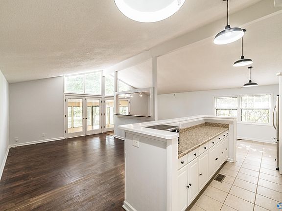 4th image of 1112 Nolan Blvd