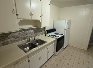 52 N West St APT 4, Hillsdale, MI 49242