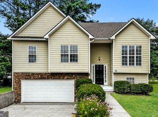 70 Old Roundtree Rd, Riverdale, GA 30274