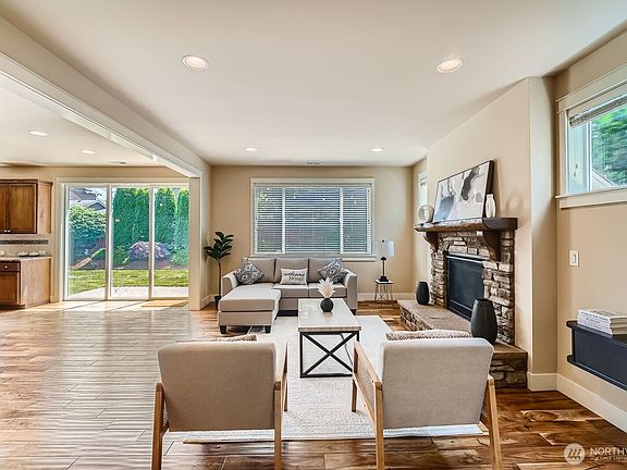 5th image of 20975 SE 6th Place