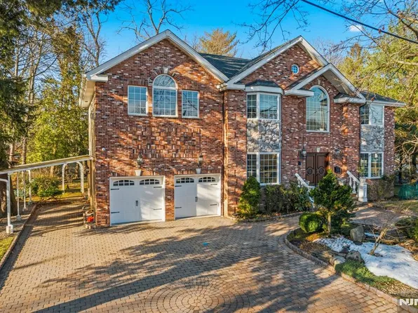 49 Ross Ave, Demarest, NJ 07627