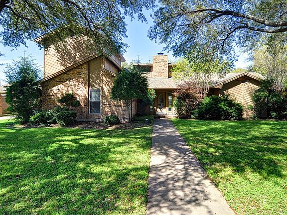2nd image of 3444 Silver Saddle Ct