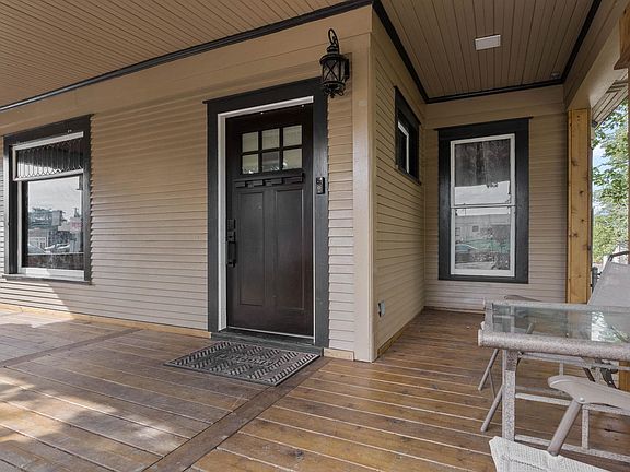 4th image of 914 W Nora Ave