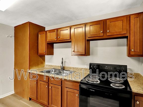 3rd image of 9017 6th Ave