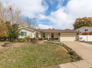 2587 Pioneer Dr, Saint Louis, MO 63129