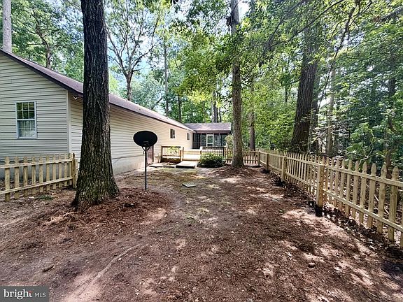 4th image of 10 Stonemeadow Ct
