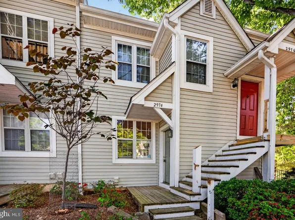 2974 Yarling Ct #2974, Falls Church, VA 22042
