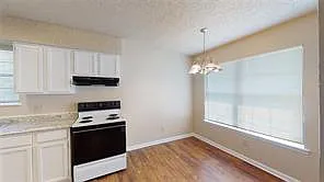 218 Renfro St #A — Photo 4