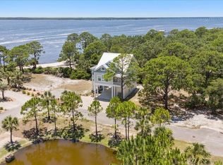 6 Baltimore Clipper Ct, Panacea, FL 32346