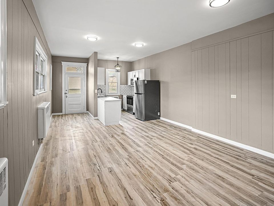 203 S Broad St Middletown OH Zillow