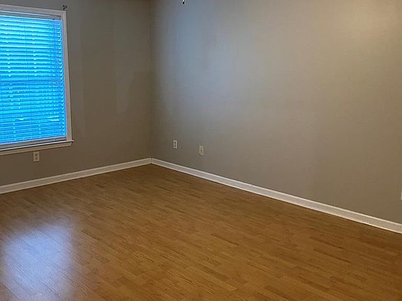 4th image of 203 Evans Lake Dr
